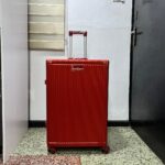 3-in-1 Red Aluminum Luggage Bag - Image 3